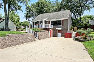 3824 Eastway Drive, Island Lake, IL 60042