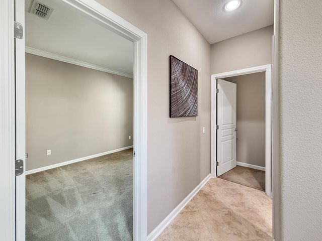 1143 Fairway Valley Ln, Lincoln, CA 95648
