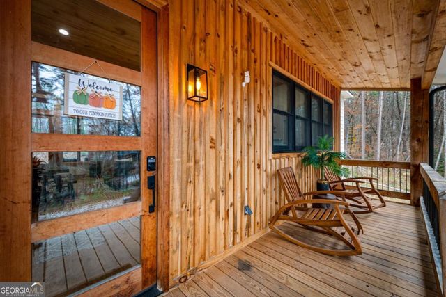 649 Lees Ride, Mccaysville, GA 30555