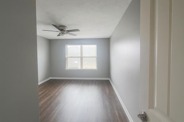 4120 Empire Maker Way, Murfreesboro, TN 37128