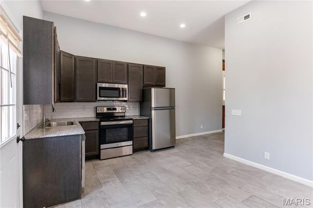 3104 Wyoming Street, St Louis, MO 63118