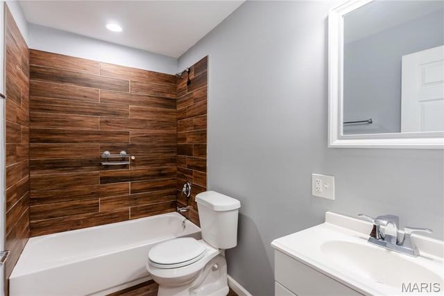 3104 Wyoming Street, St Louis, MO 63118