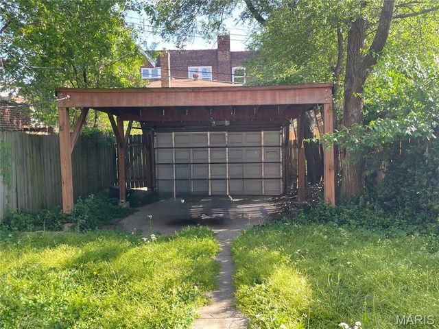 3104 Wyoming Street, St Louis, MO 63118