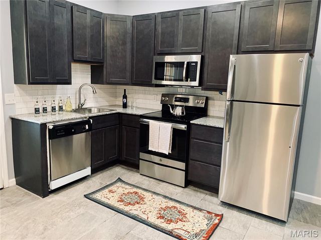 3104 Wyoming Street, St Louis, MO 63118