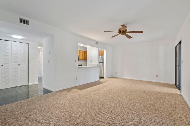 16 Alcira Ct 16, St Augustine, FL 32086