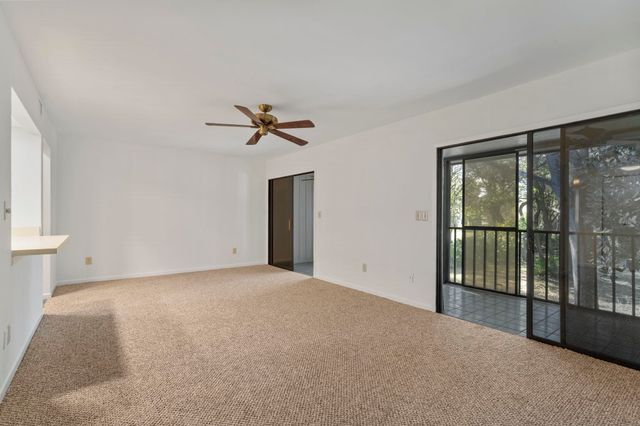 16 Alcira Ct 16, St Augustine, FL 32086