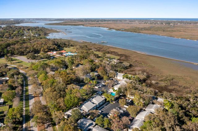 16 Alcira Ct 16, St Augustine, FL 32086