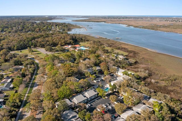 16 Alcira Ct 16, St Augustine, FL 32086