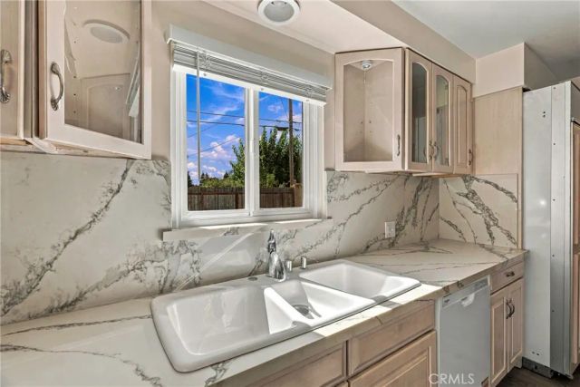 917 Elizabeth Court, Bakersfield, CA 93308