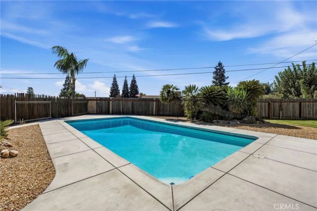 917 Elizabeth Court, Bakersfield, CA 93308