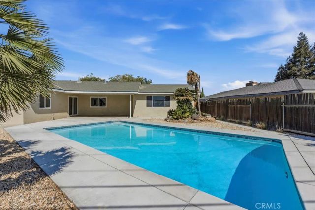 917 Elizabeth Court, Bakersfield, CA 93308