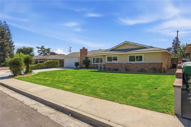 917 Elizabeth Court, Bakersfield, CA 93308