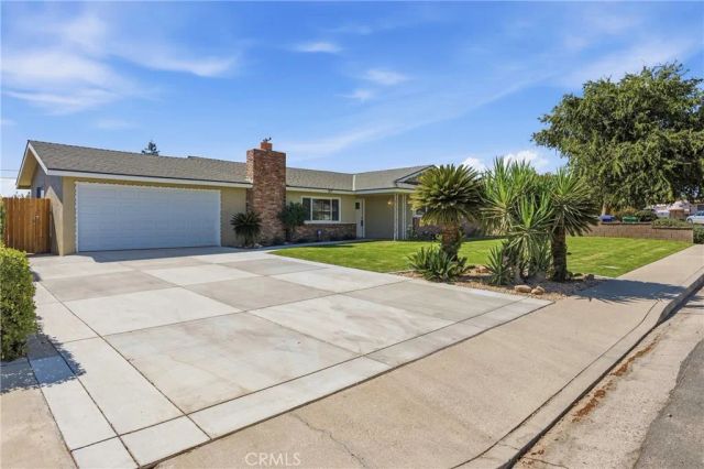 917 Elizabeth Court, Bakersfield, CA 93308