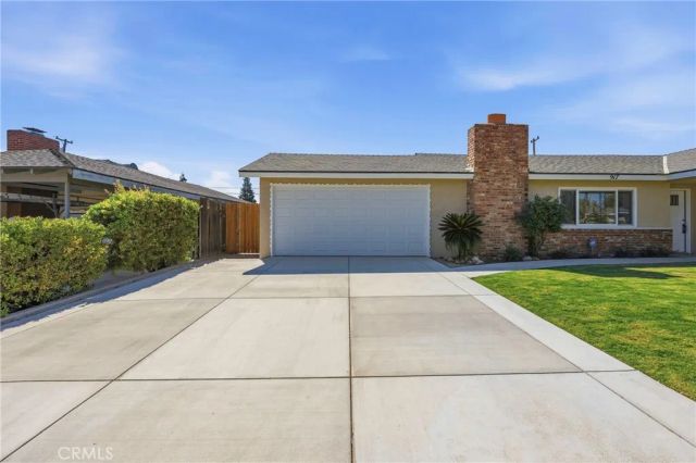 917 Elizabeth Court, Bakersfield, CA 93308