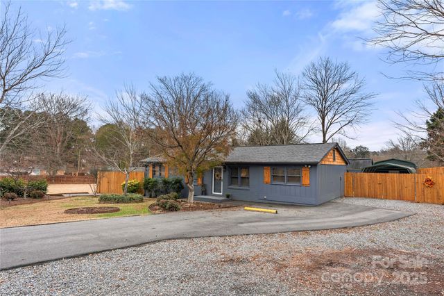 2311 Maplewood Drive, Gastonia, NC 28052