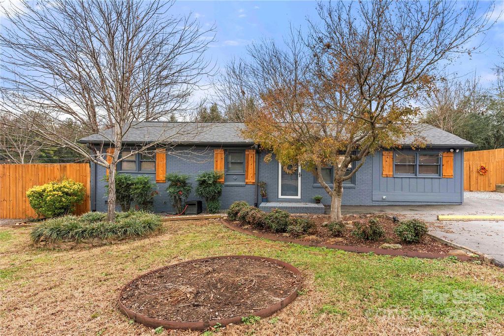 2311 Maplewood Drive, Gastonia, NC 28052