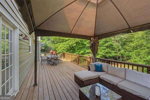 904 Andover Court, Woodstock, GA 30188