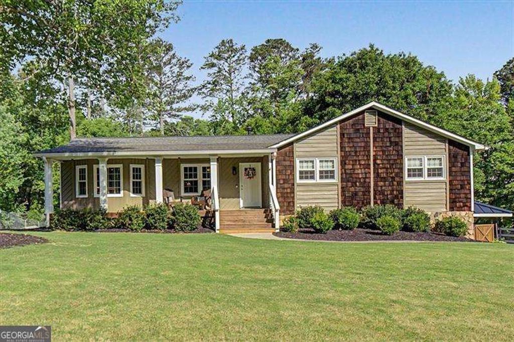 904 Andover Court, Woodstock, GA 30188