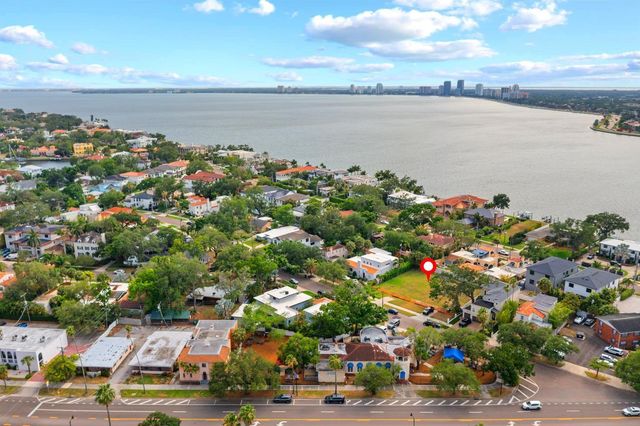 32 AEGEAN AVENUE, Tampa, FL 33606