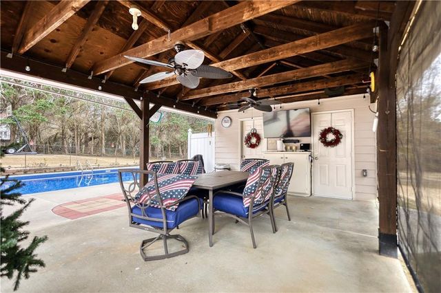 2822 Green Road, Loganville, GA 30052