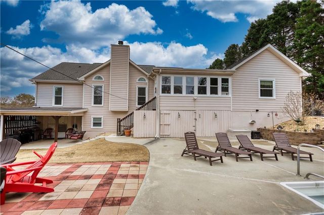 2822 Green Road, Loganville, GA 30052