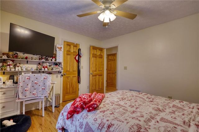 2822 Green Road, Loganville, GA 30052