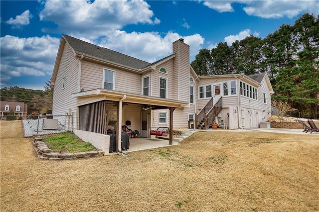 2822 Green Road, Loganville, GA 30052