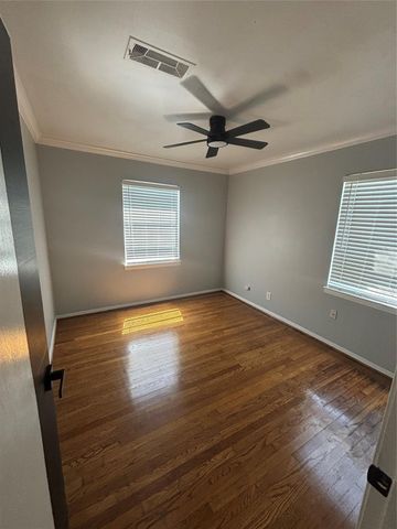 10510 Sierra Drive, Houston, TX 77051