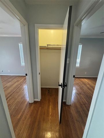10510 Sierra Drive, Houston, TX 77051