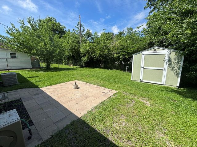 10510 Sierra Drive, Houston, TX 77051