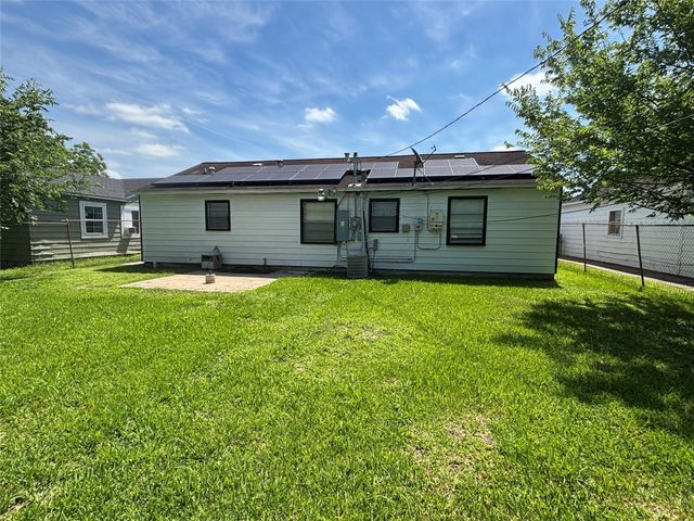 10510 Sierra Drive, Houston, TX 77051