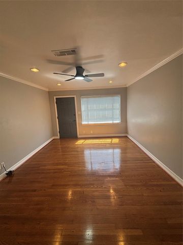 10510 Sierra Drive, Houston, TX 77051