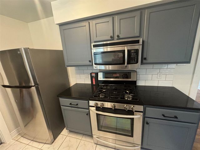 10510 Sierra Drive, Houston, TX 77051