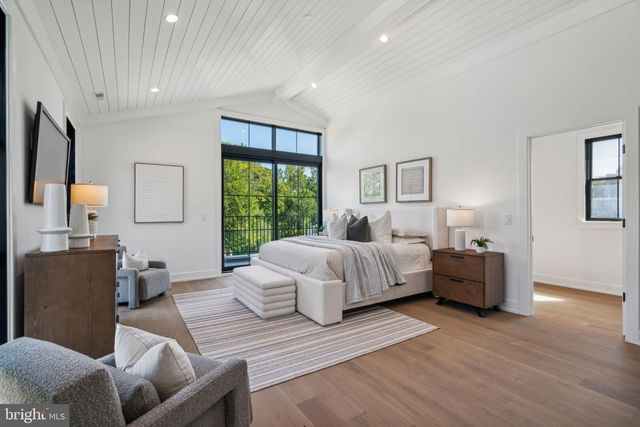 678 MALIN RD, Newtown Square, PA 19073