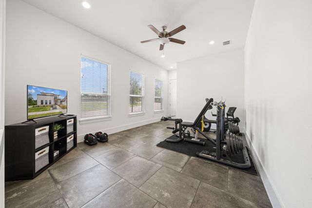 905 Eldorado Street, Weatherford, TX 76086