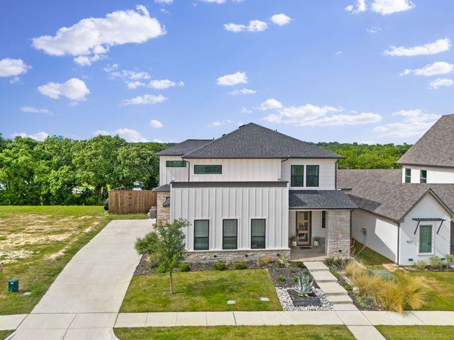 905 Eldorado Street, Weatherford, TX 76086