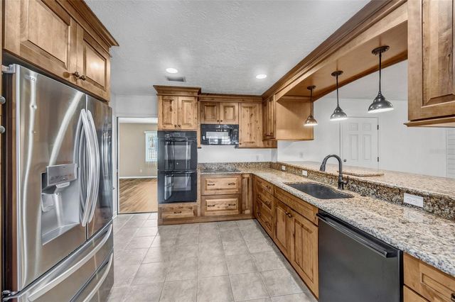 6902 POTTS ROAD, Riverview, FL 33569