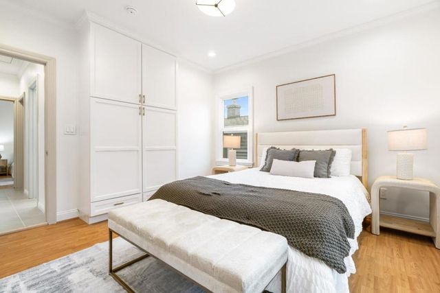 335 Chicago Way, San Francisco, CA 94112