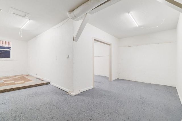 335 Chicago Way, San Francisco, CA 94112