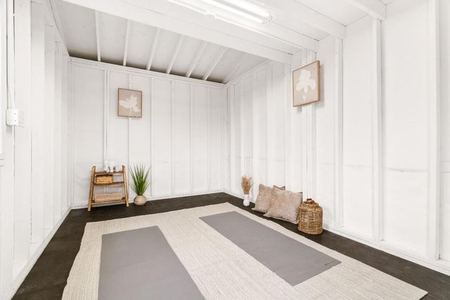 335 Chicago Way, San Francisco, CA 94112