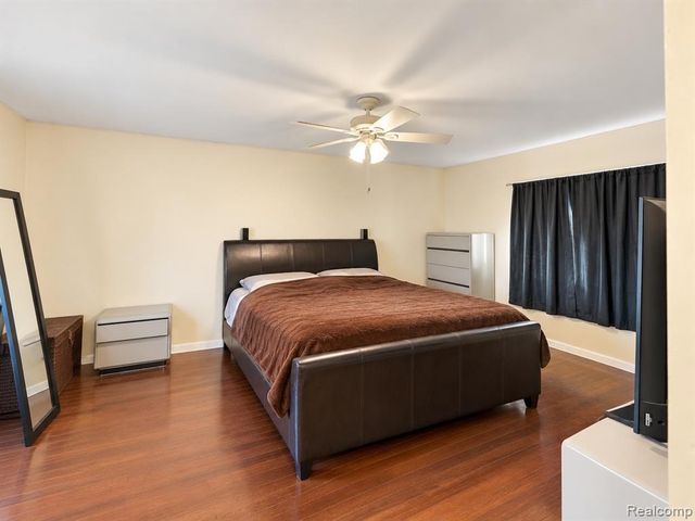 751 E Hazelhurst Street, Ferndale, MI 48220