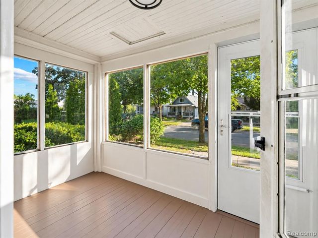 751 E Hazelhurst Street, Ferndale, MI 48220