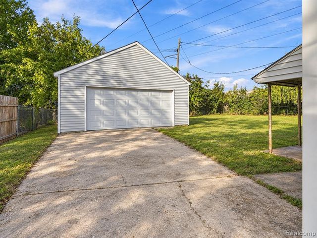 751 E Hazelhurst Street, Ferndale, MI 48220