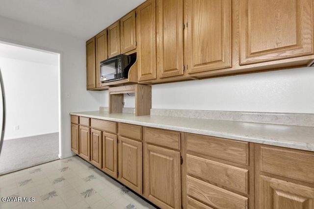 44321 E 4th Street, Lancaster, CA 93535