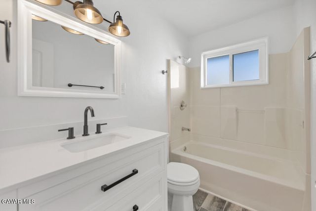 44321 E 4th Street, Lancaster, CA 93535