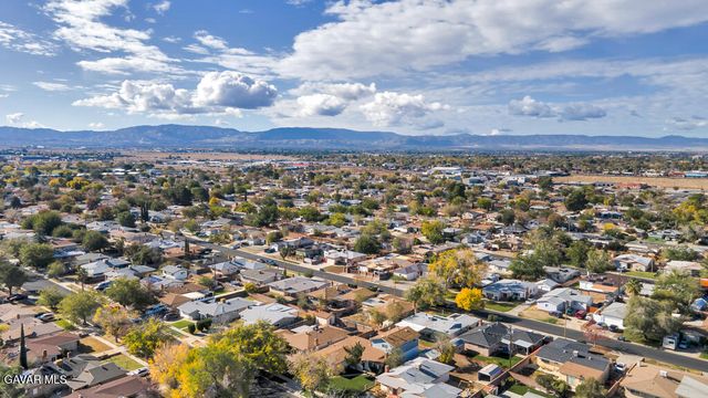 44321 E 4th Street, Lancaster, CA 93535