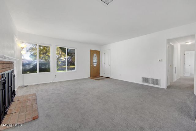 44321 E 4th Street, Lancaster, CA 93535