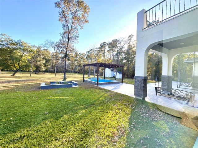 10203 Camden Circle, Magnolia, TX 77354