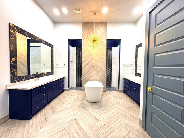 10203 Camden Circle, Magnolia, TX 77354