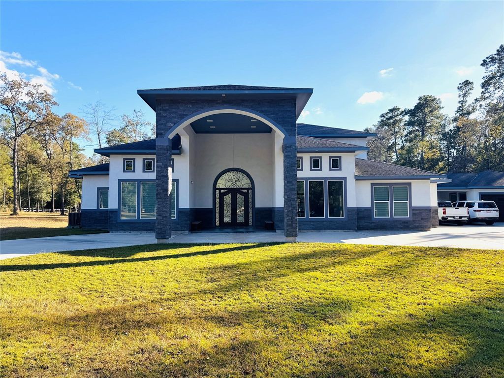 10203 Camden Circle, Magnolia, TX 77354